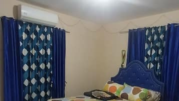 1 bedroom, iron/ironing board, Internet, bed sheets