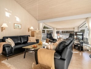 TV, fireplace, DVD player - "Henri" - 1.2km from the sea by Interhome (Hjørring)