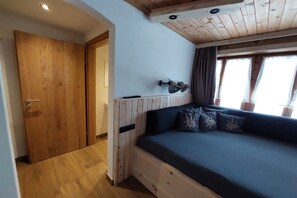 Interior - Chalet in Hochfügen near Ski Slopes (Hochfügen)