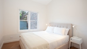 2 Schlafzimmer, Schreibtisch, Bügeleisen/Bügelbrett, kostenloses WLAN