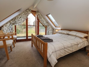 2 bedrooms, individually decorated, individually furnished, free WiFi - Little Dairy House (Swanage)