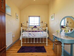 1 chambre, décoration personnalisée, ameublement personnalisé