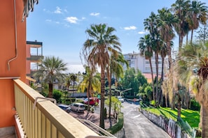 Family Apartment, 1 Bedroom, Microwave (Imperiale Residence Bilocale with) | Property grounds - Imperiale Residence Bilocale With Terrace and A/C (Sanremo)