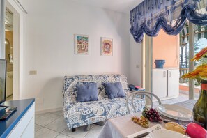 Apartament familiar, 1 dormitori, microones (Imperiale Residence Bilocale) | Sala d'estar