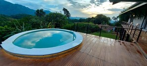 Pool - Ella Nine Peaks - One Room in " The Club House " with Ac Tv and pool (Ella)
