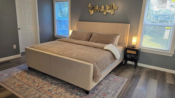 3 bedrooms, iron/ironing board, free WiFi