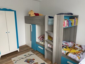 2 habitaciones, tabla de planchar con plancha y wifi 