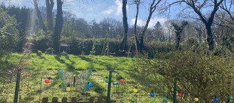 Maison récente 4 personnes avec jardin au coeur de Locronan