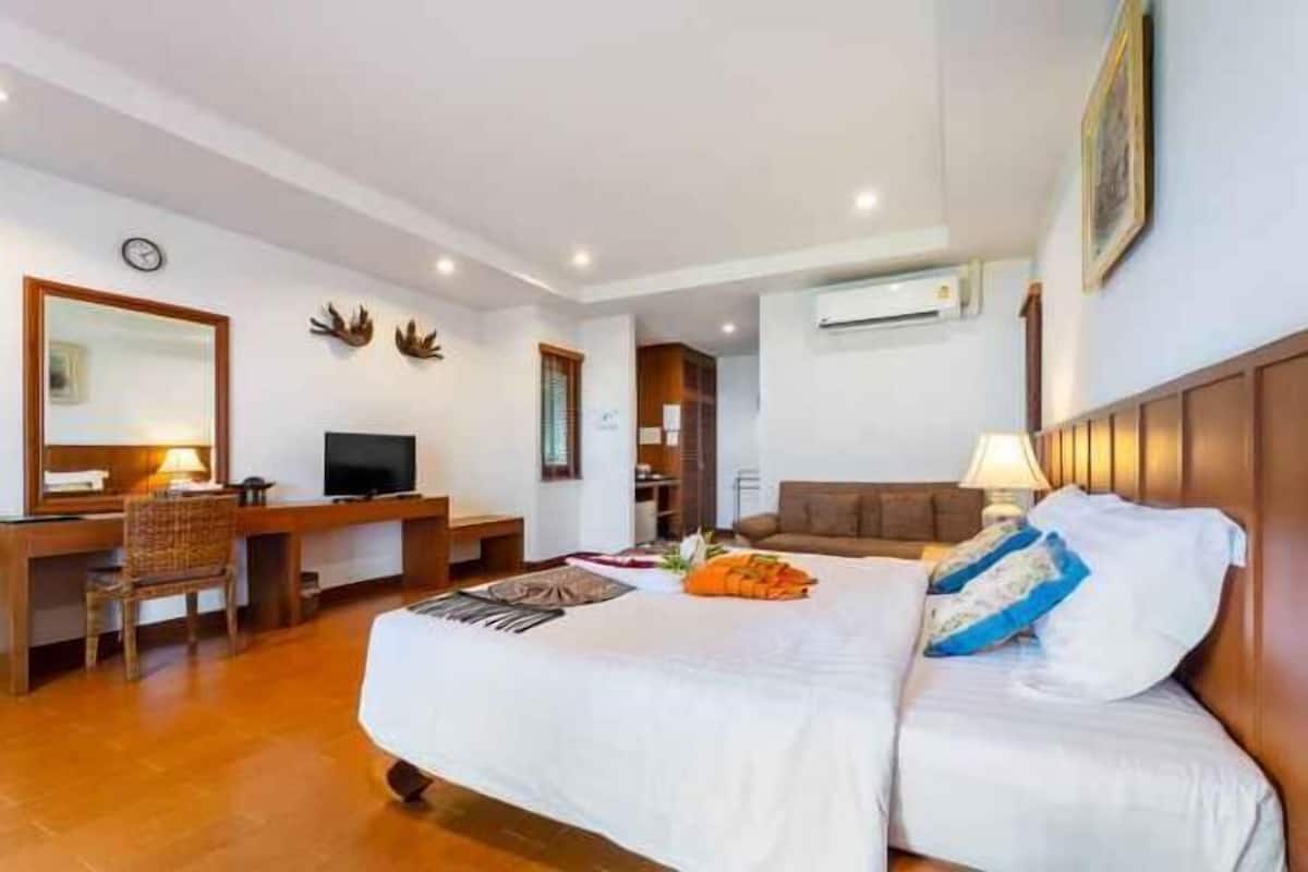 Camas supletorias, wifi gratis, ropa de cama