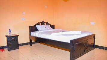 6 chambres, fer et planche Ă repasser, Wi-Fi