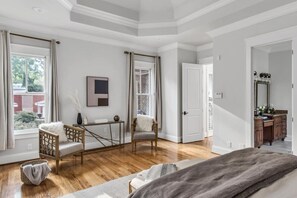 5 chambres, bureau, fer et planche à repasser, Wi-Fi gratuit