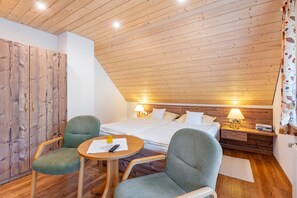 1 quarto, Wi-Fi de cortesia, roupa de cama