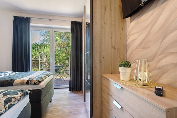 1 habitación, tabla de planchar con plancha, wifi gratis y ropa de cama