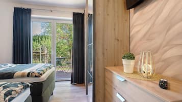 1 bedroom, iron/ironing board, free WiFi, bed sheets