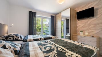 1 bedroom, iron/ironing board, free WiFi, bed sheets