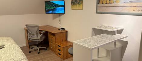 1 Schlafzimmer, BĂŒgeleisen/BĂŒgelbrett, kostenloses WLAN, BettwĂ€sche