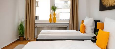 2 chambres, fer et planche à repasser, Wi-Fi gratuit, draps fournis