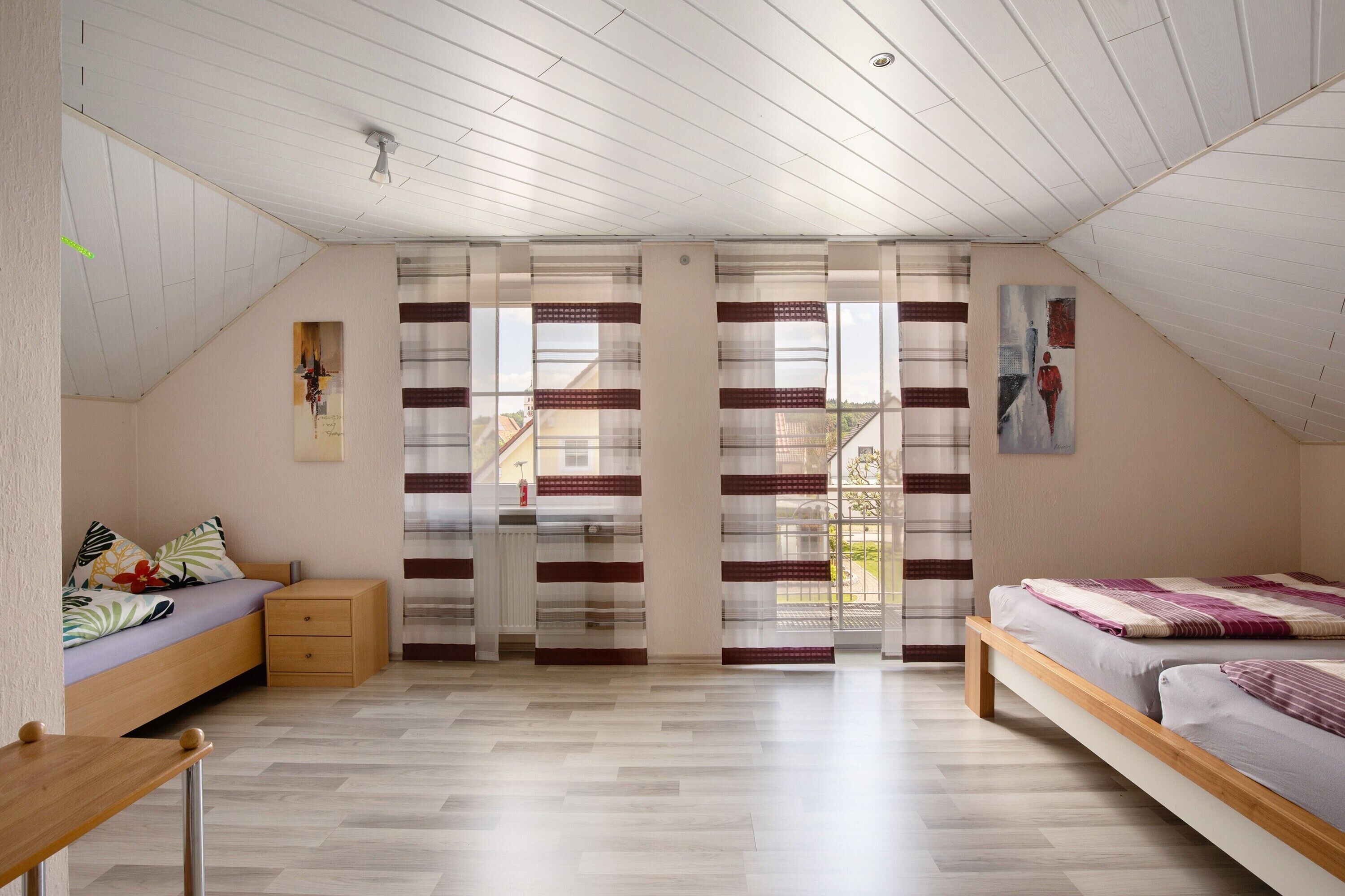 2 Schlafzimmer, Bügeleisen/Bügelbrett, kostenloses WLAN, Bettwäsche