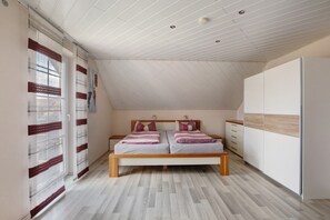 2 habitaciones, tabla de planchar con plancha y wifi gratis 