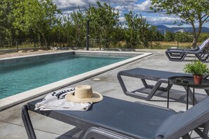 Pool - Apartment in Labin with Pool & Beach Nearby (Ripenda Verbanci)