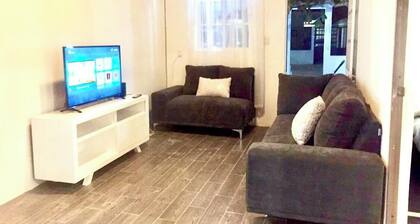 Pink Oueilhe Vacation Home