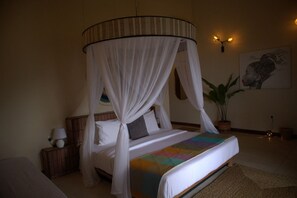 1 dormitorio, tabla de planchar con plancha, wifi y ropa de cama