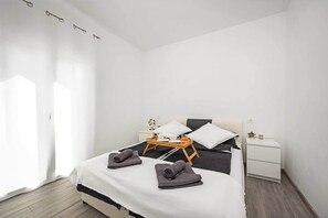 2 Schlafzimmer, Bügeleisen/Bügelbrett, Reisekinderbett, kostenloses WLAN