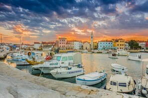 Marina - House in Fažana near Rock Beach (Fažana)