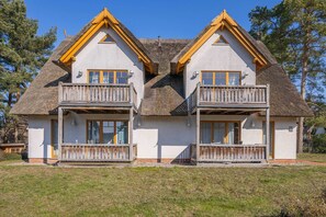 Exterior - Modern vacation apartment with sauna & garden - close to nature and comfortable on Usedom (Loddin)