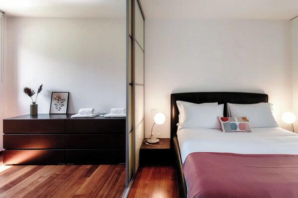 1 bedroom, down comforters, free WiFi, bed sheets