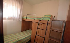 Room - Cozy apartment in a quiet area, near the beach of Lignano Sabbiadoro (Lignano Sabbiadoro)