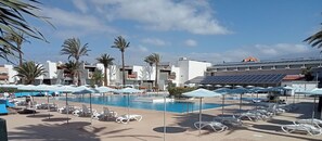 Outdoor pool - Apartment Comfort, Private Pool, Air Condition (Costa del Silencio)