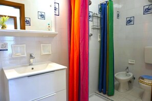Douche, bidet