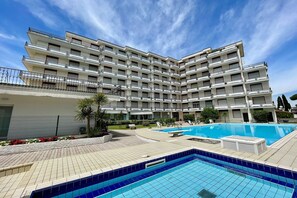 Pool - Apartment in Porto Santa Margherita near Beach (Porto Santa Margherita (VE))