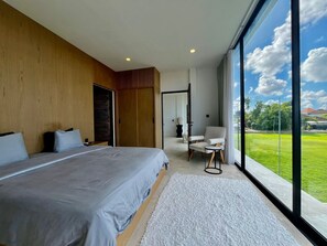 3 chambres, fer et planche à repasser, draps fournis