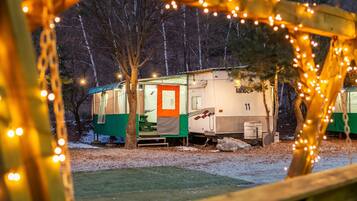 Basic-Zimmer, 1 Schlafzimmer (Deluxe Caravan No. 11(Private BBQ)) | 1 Schlafzimmer, kostenloses WLAN