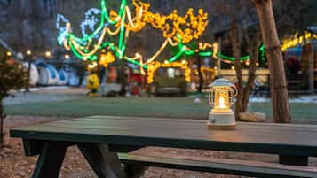 베이직룸, 침실 2개 (Deluxe Caravan No. 9 (Spa/BBQ)) | 1 개의 침실, 무료 WiFi