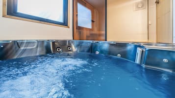 1 bedroom, WiFi (free)