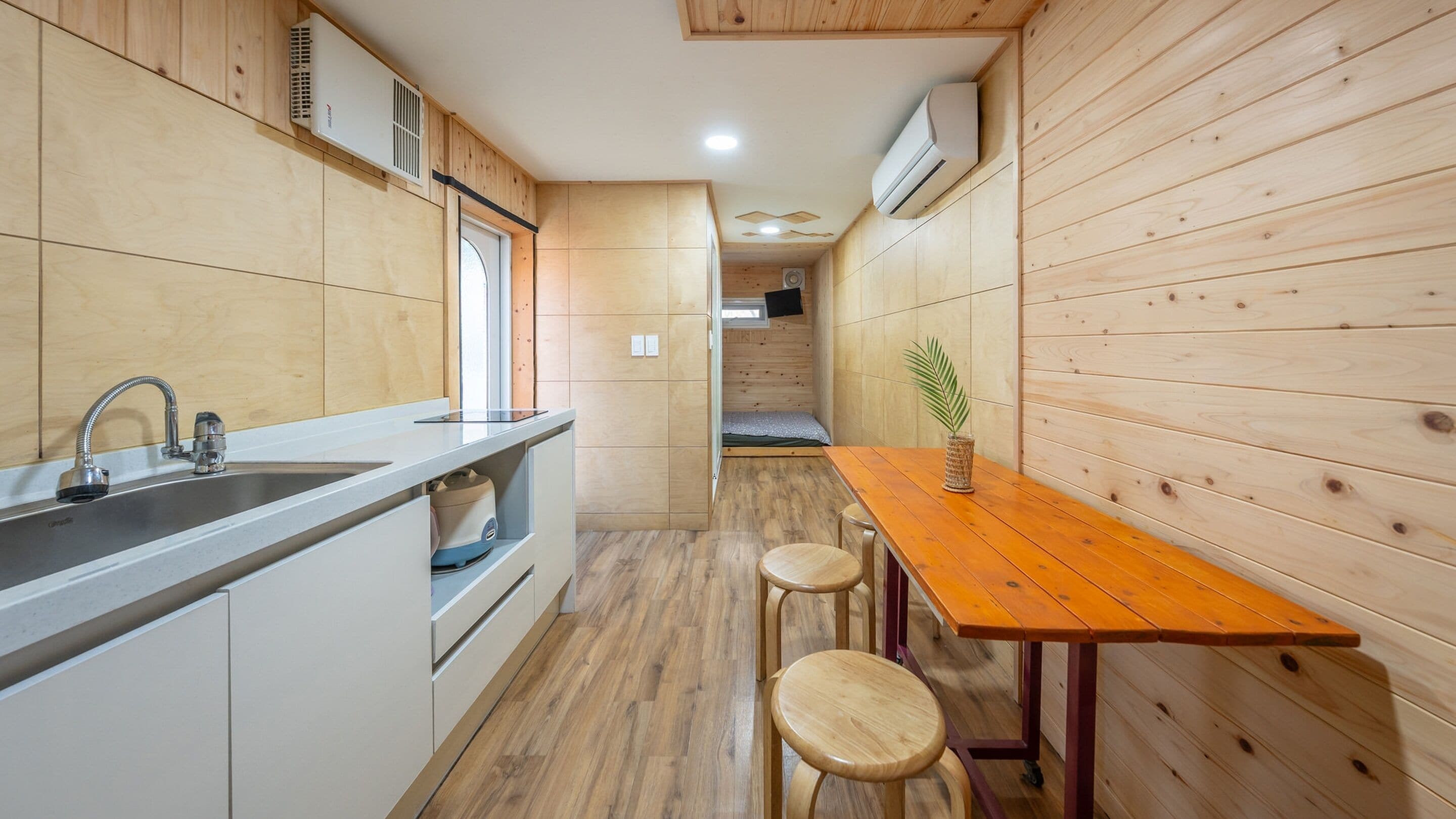 Basic Room, 1 Bedroom (Deluxe Caravan No. 10(Private BBQ)) | 1 bedroom, free WiFi