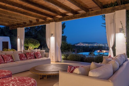 FAENA VILLA IBIZA•Ultra-Private 17,000 M² •5 from PACHA CLUB•Sea Views