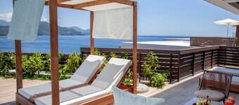 Zavia Resort-Villa Dyo with Private Pool and Private Sea Access