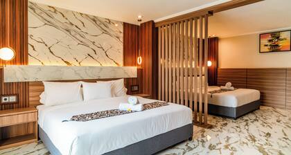 Ayers Hotel