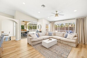 Unclassified image, 2 of 40, button