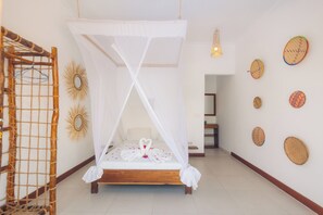 3 bedrooms - Iris House - Private Pool, AC & Wi-Fi (Unguja North Region)