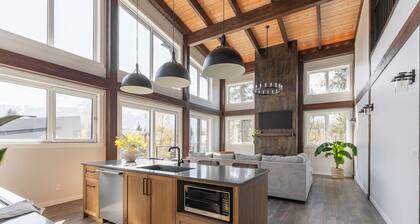 Cozy Timberframe Holiday Home