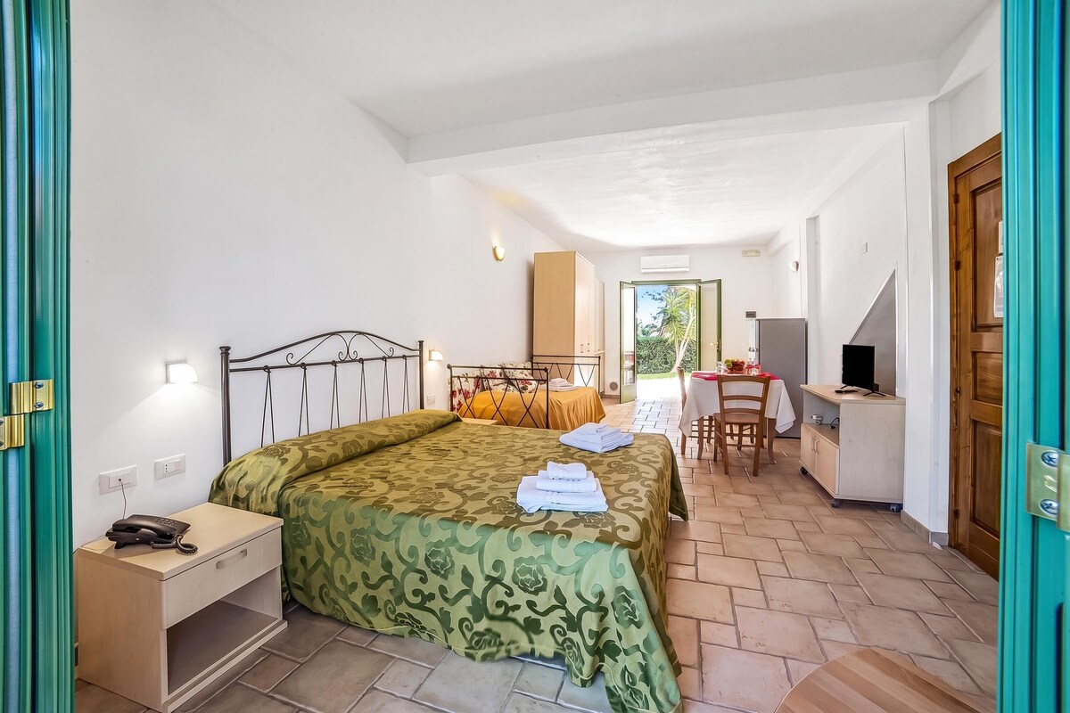 Family Studio, Air conditioning (Borgo Primizia M14 Pool And Sea) | 1 bedroom, WiFi