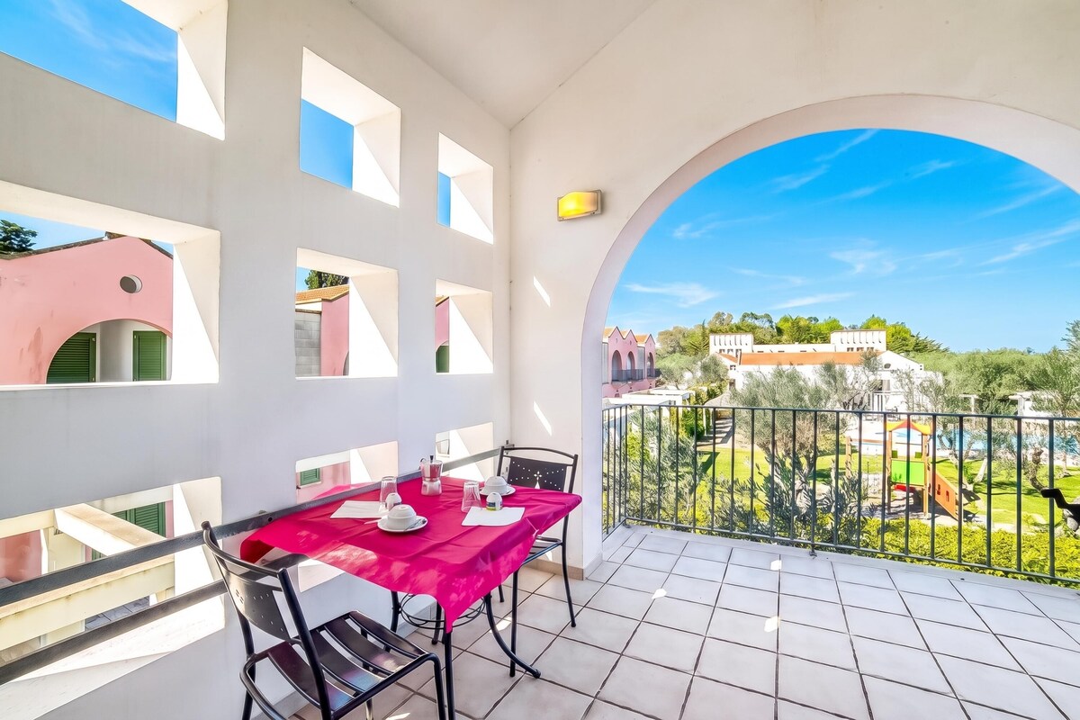 Family Studio, Air conditioning (Borgo Primizia M16 Pool And Sea) | Outdoor dining