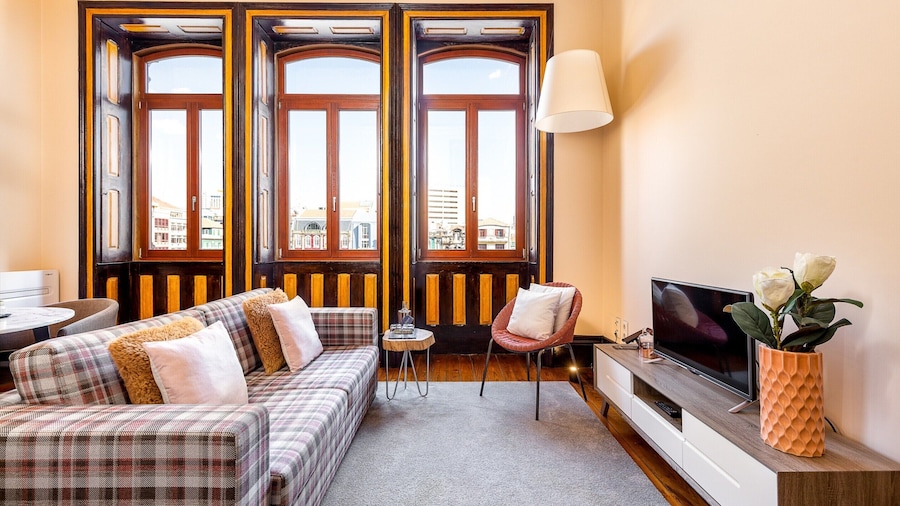 Charming Apartment in Porto's Heart