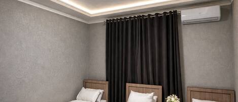 Chambre Triple, vue ville