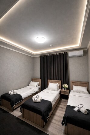 Dreibettzimmer, Stadtblick